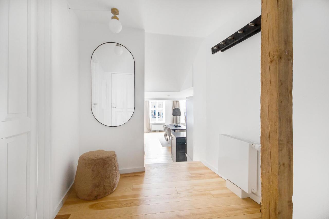 Sanders Regent - Chic Three-bedroom Near Square Apartment Copenhagen